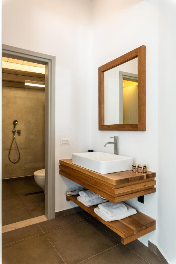 O Lofos Luxury Boutique Suites Agios Stefanos  Exterior foto