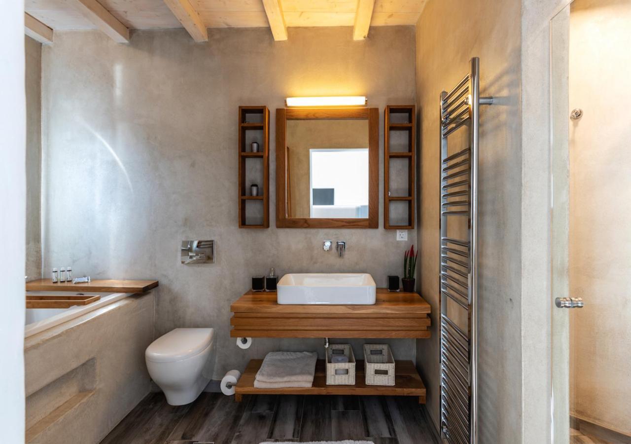 O Lofos Luxury Boutique Suites Agios Stefanos  Exterior foto