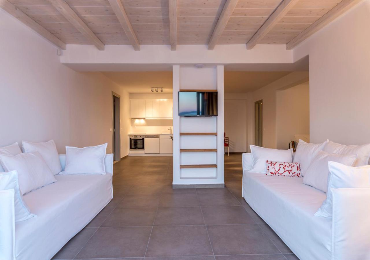 O Lofos Luxury Boutique Suites Agios Stefanos  Exterior foto
